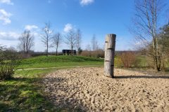 Natuurspeeltuin - Klim paal